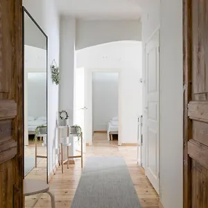 2ndhomes-central-spacious-85m2-apartment-in-yrjonkatu.tophotelshelsinki.com/