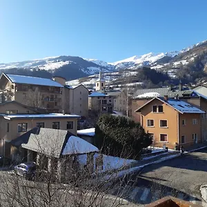 apt-joli-studio-proche-funiculaire.hotels-rhonealpes.com/
