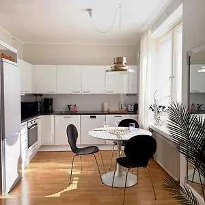 downtown-penthouse.tophotelshelsinki.com/