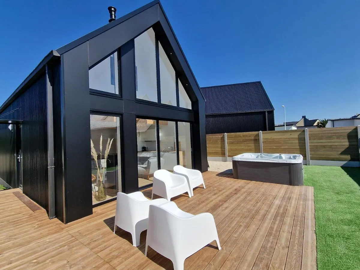 Holiday home Les Portsallaises Piscine Ou Spa A 300M De La Plage Ploudalmezeau France